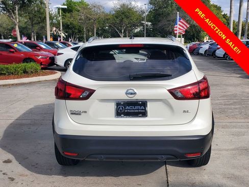 Used 2019 Nissan Rogue Sport SL w/ Premium Package image 6