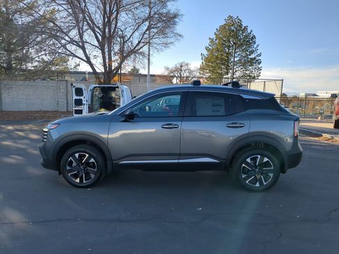 New 2026 Nissan Kicks SV w/ SV Premium Package image 9