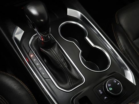 Used 2021 Chevrolet Traverse Premier w/ Redline Edition image 13