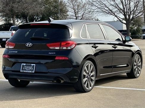 Used 2018 Hyundai Elantra GT Sport w/ Sport Tech Package 04 image 5