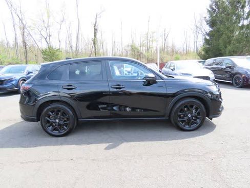 Used 2023 Honda HR-V Sport image 5