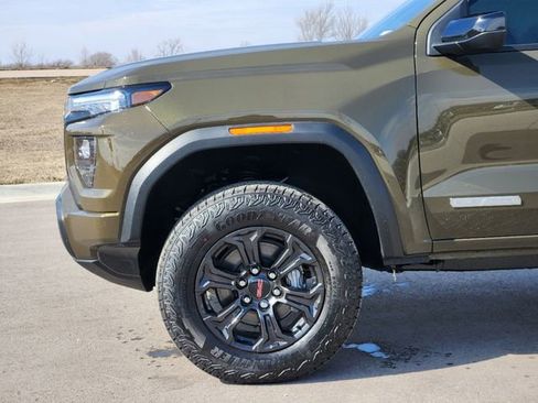 New 2025 GMC Canyon Elevation w/ Convenience Package image 5