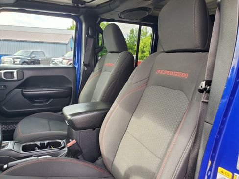 Used 2018 Jeep Wrangler Unlimited Rubicon AWD/4WD image 13