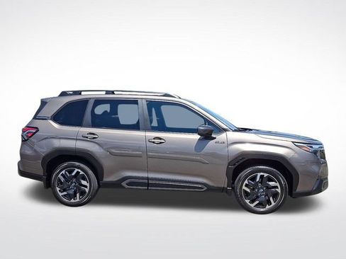 Used 2025 Subaru Forester Limited AWD/4WD image 7