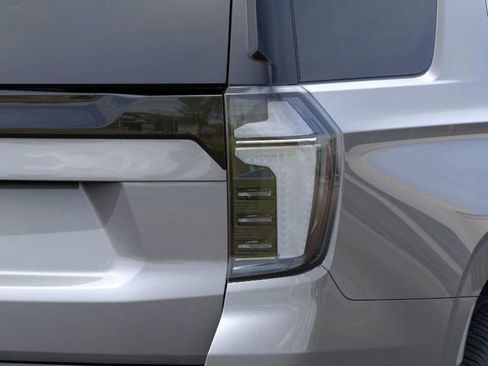 New 2026 Chevrolet Tahoe High Country AWD/4WD image 11