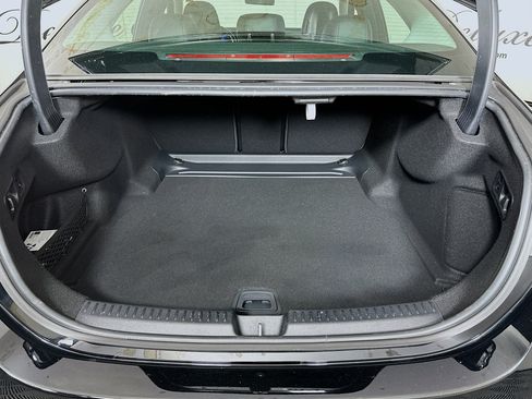 Used 2025 Mercedes-Benz E 450 4MATIC Sedan w/ MBUS Superscreen Package image 23