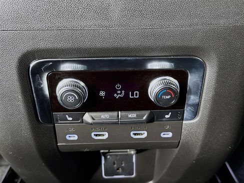 Certified 2024 GMC Yukon Denali Ultimate image 27