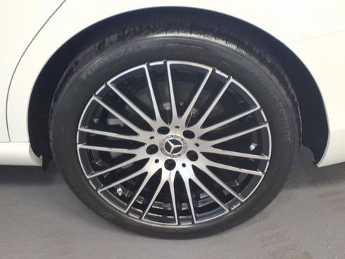 New 2026 Mercedes-Benz C 300 Sedan image 12