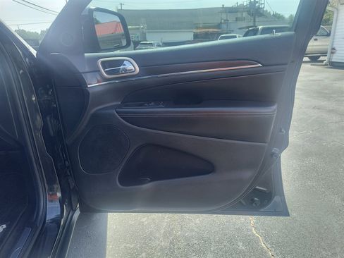 Used 2014 Jeep Grand Cherokee Limited image 26