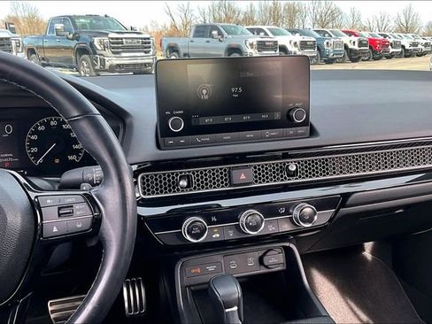 Used 2025 Honda Civic Sport image 9