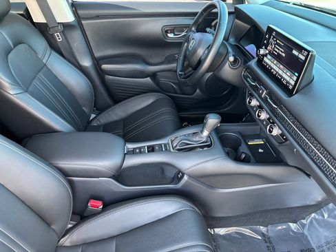 Used 2025 Honda HR-V EX-L image 13