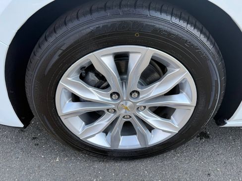 Used 2024 Chevrolet Malibu LT FWD image 13