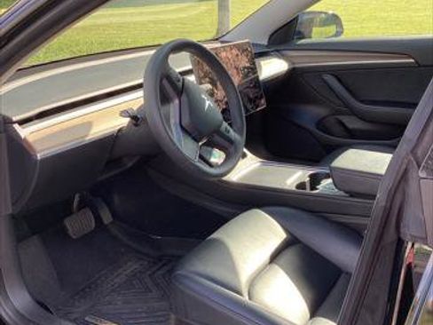 Used 2023 Tesla Model 3 Standard Range RWD image 23