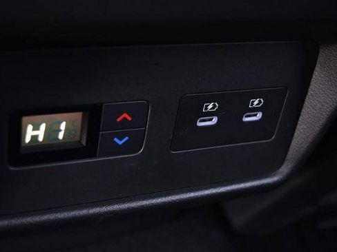 Certified 2024 Nissan Rogue SL w/ SL Premium Package image 28