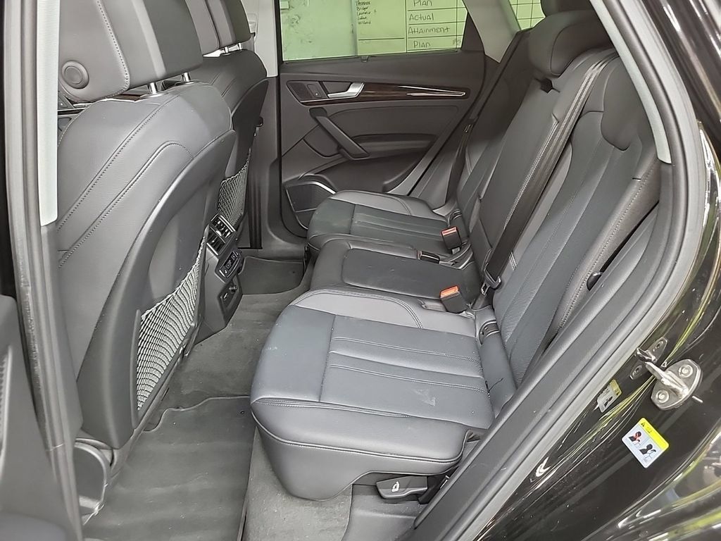 Used 2019 Audi Q5 Prestige w/ Prestige Package AWD/4WD image 4