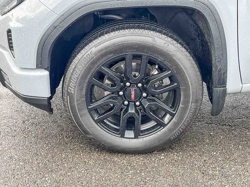 Used 2024 GMC Sierra 1500 Elevation image 7