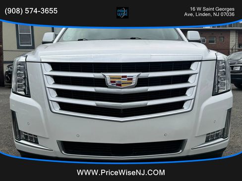 Used 2016 Cadillac Escalade ESV Premium image 2