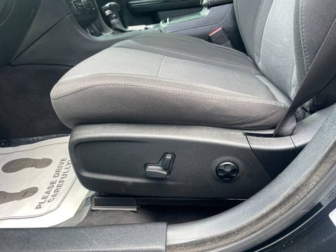 Used 2017 Dodge Charger R/T w/ Navigation & Travel Group RWD image 16