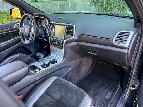 Used 2015 Jeep Grand Cherokee Altitude image 10