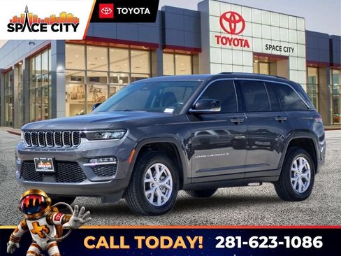 Used 2022 Jeep Grand Cherokee Limited AWD/4WD image 1