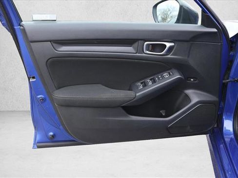 Used 2023 Honda Civic Sport image 12