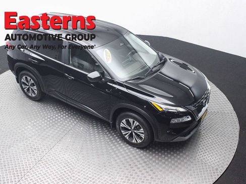 Used 2023 Nissan Rogue SV AWD/4WD image 3