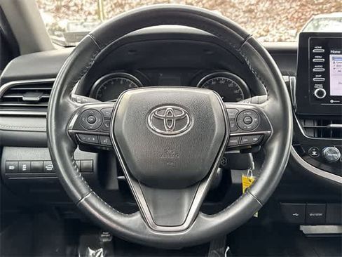 Used 2024 Toyota Camry SE image 7