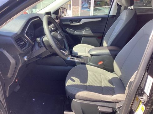 Used 2022 Ford Escape SE AWD/4WD image 9