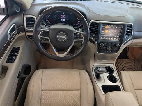 Used 2015 Jeep Grand Cherokee Overland image 8