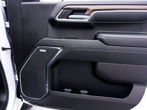 Used 2024 Chevrolet Silverado 1500 LT Trail Boss w/ LT Trail Boss Premium Package AWD/4WD image 37