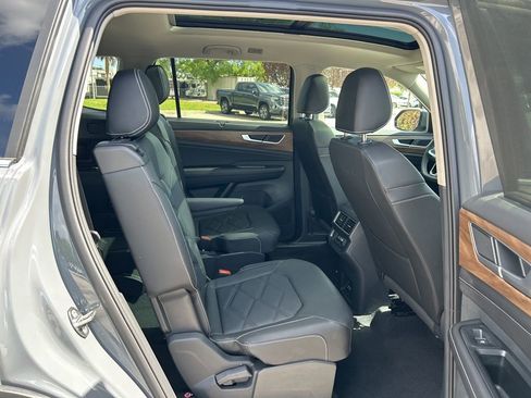 New 2026 Volkswagen Atlas SE FWD image 47
