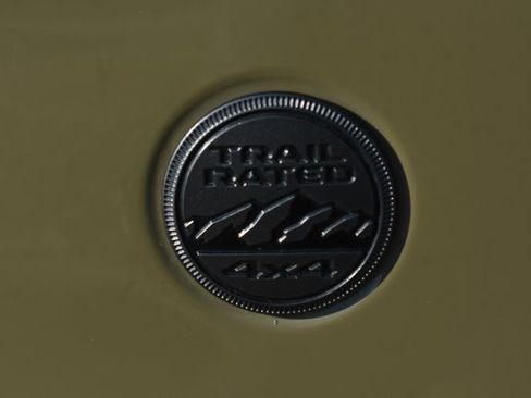 Used 2025 Jeep Wrangler Sport AWD/4WD image 9