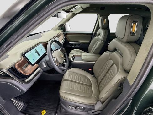 Used 2023 Rivian R1T Adventure AWD/4WD image 5
