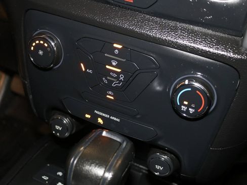 Used 2019 Ford Ranger XL w/ Equipment Group 101A Mid RWD image 40