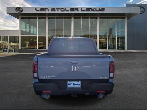 Used 2022 Honda Ridgeline Black Edition image 4