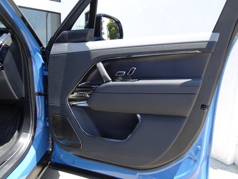 Used 2024 Land Rover Range Rover Sport SV Edition One Carbon Bronze image 23