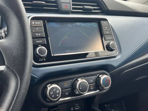 Used 2025 Nissan Versa SV FWD image 24
