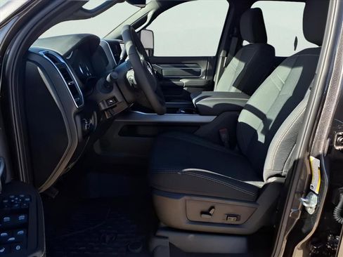 New 2025 RAM 2500 Big Horn image 8