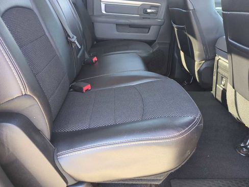 Used 2018 RAM 1500 Lone Star image 25