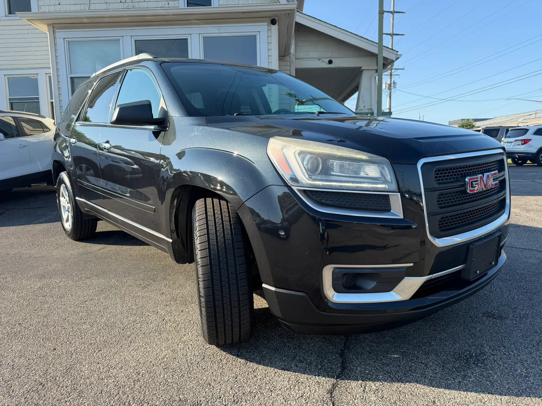 Used 2015 GMC Acadia SLE FWD image 12