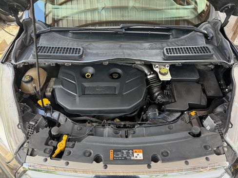 Used 2017 Ford Escape Titanium AWD/4WD image 17