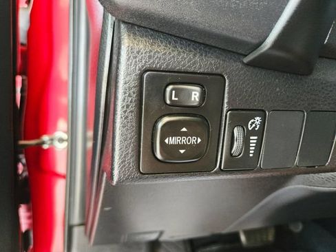 Used 2019 Toyota Corolla LE FWD image 27