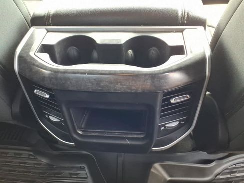Used 2022 RAM 1500 Big Horn AWD/4WD image 17