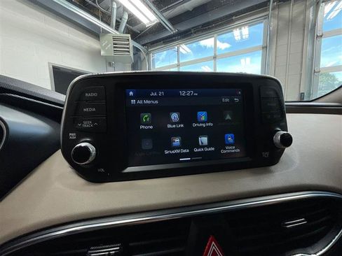 Used 2020 Hyundai Santa Fe SEL FWD image 17