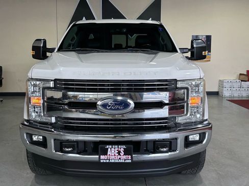 Used 2017 Ford F350 Lariat w/ Lariat Ultimate Package AWD/4WD image 2