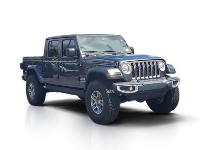 Used 2021 Jeep Gladiator Overland w/ Popular Equipment Package