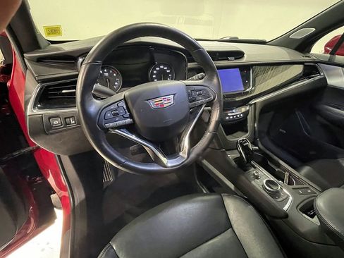 Used 2020 Cadillac XT6 Premium Luxury AWD/4WD image 26
