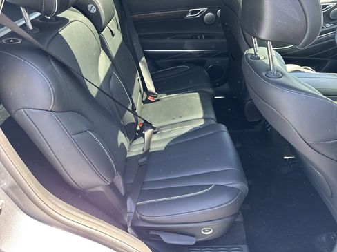 Used 2025 Genesis GV80 3.5T Advanced image 15