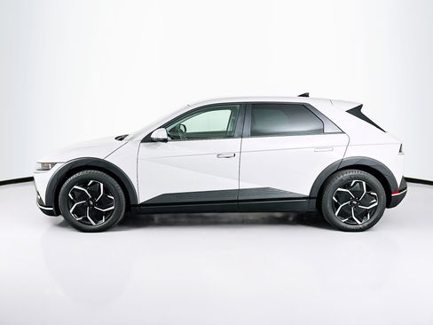 Used 2024 Hyundai Ioniq 5 SEL RWD image 4