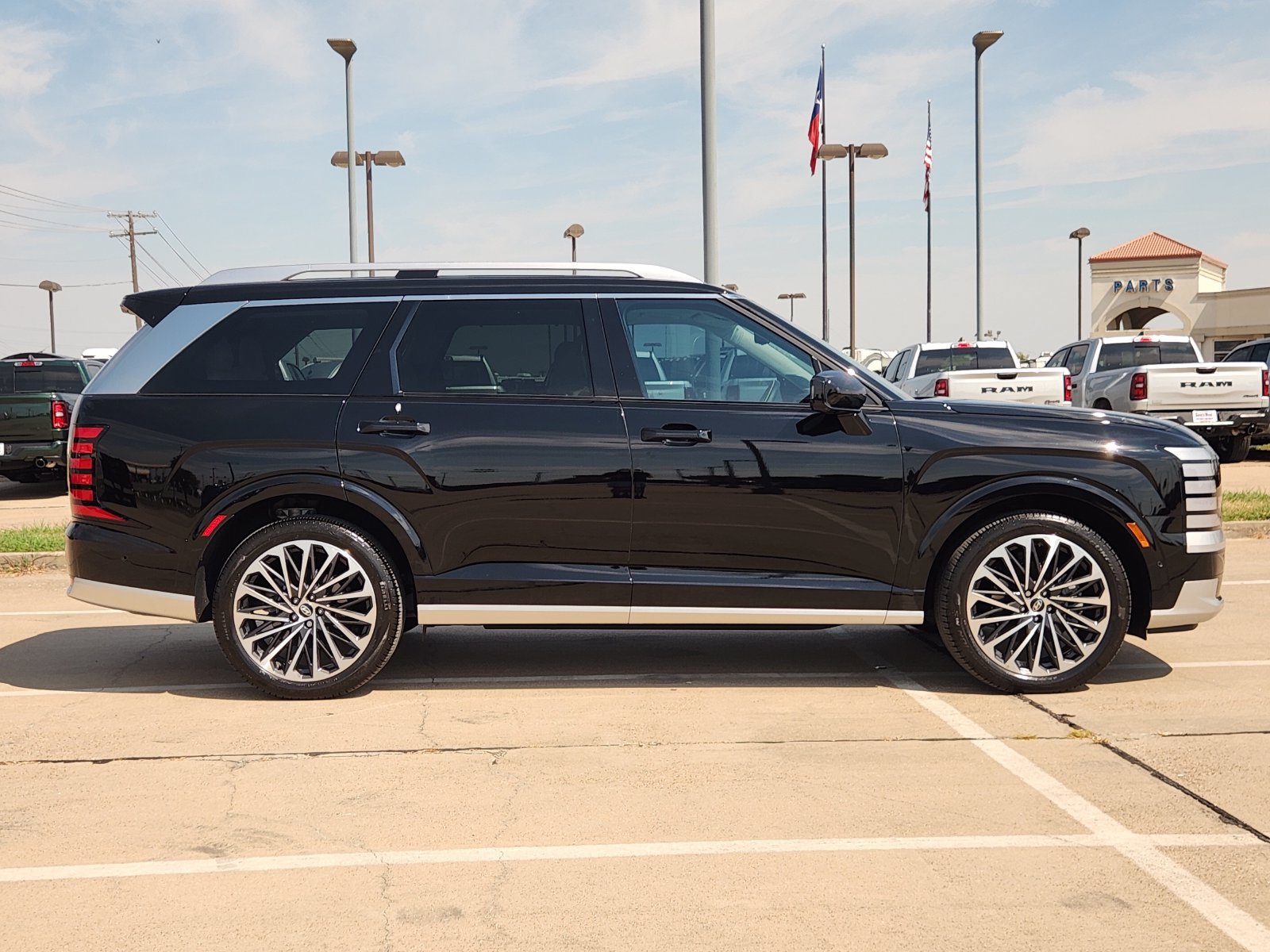 Used 2026 Hyundai Palisade Calligraphy FWD image 7